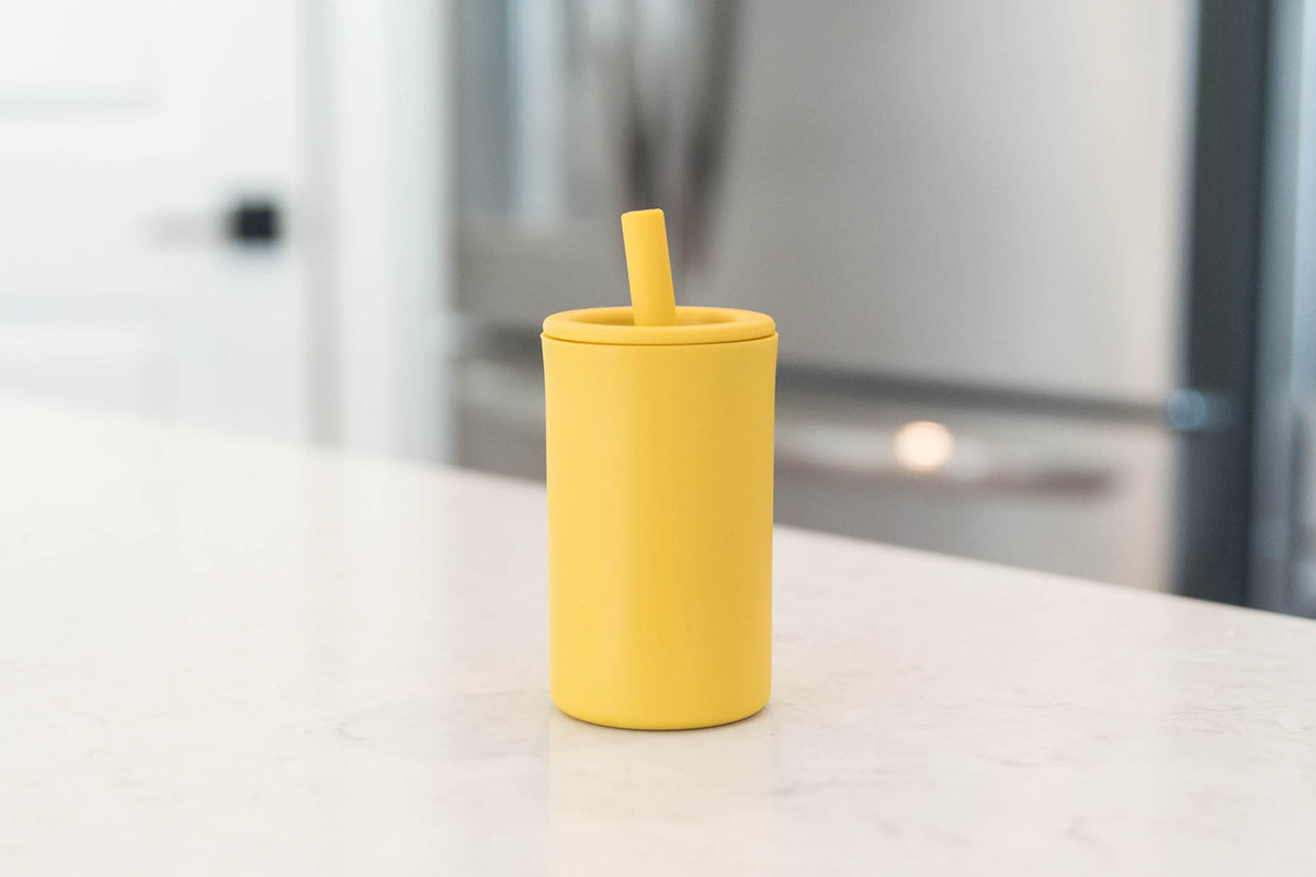 http://www.babeehivegoods.com/cdn/shop/products/babeehive-straw-cup-28_1200x.jpg?v=1678656682