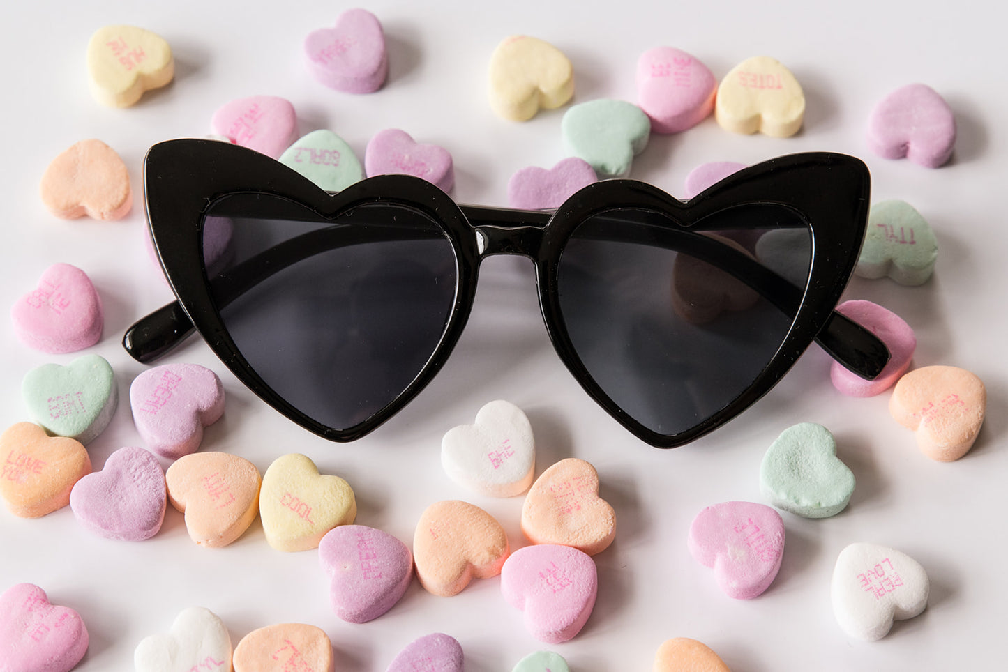 Toddler & Kid Valentines Day Heart Sunglasses - Black